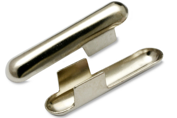 Metāla šķelttapas (T-veida) auklām, atvērums 5,0 mm, nikilētas